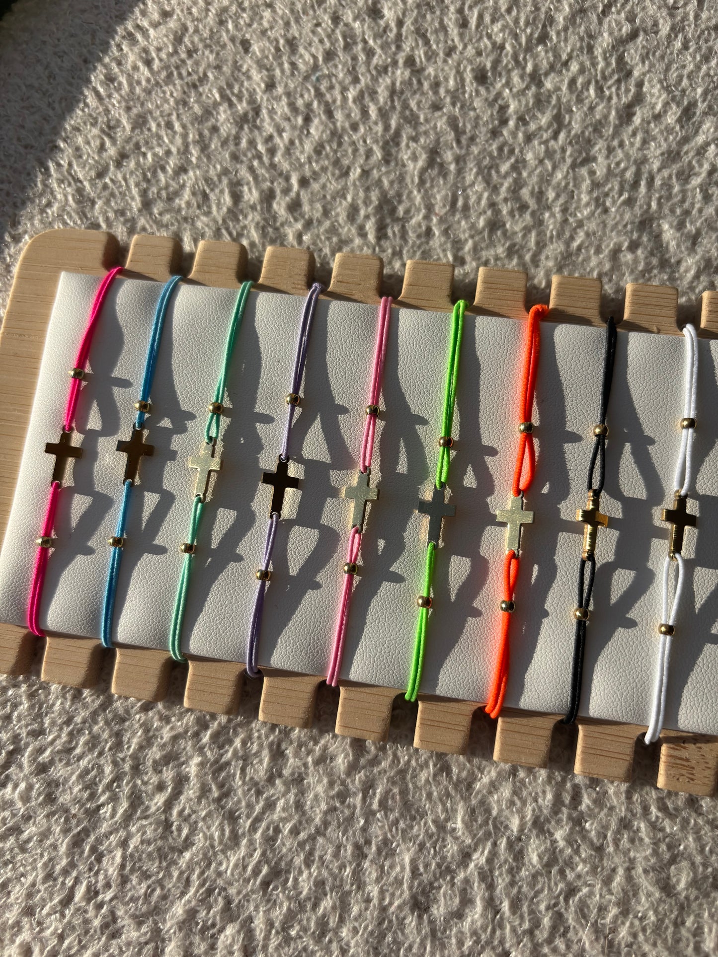 Bracelet cordon croix